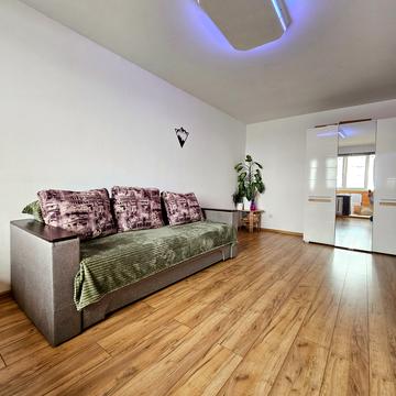 Героїв Майдану вул. (Гайдара), 12