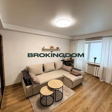 Набережно-Корчуватська вул., 82