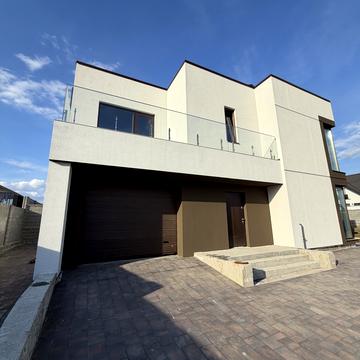 Київська вул.