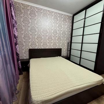 Кіри Муратової вул., 4