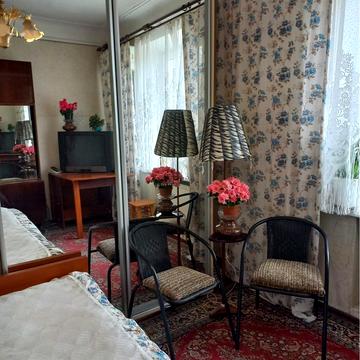 Дмитра Іванова вул., 15