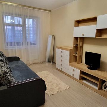 Оболонський просп., 25