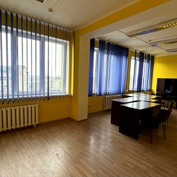 Зелена вул., 131