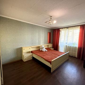 Перемоги просп., 74