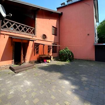 Машиністів вул., 29