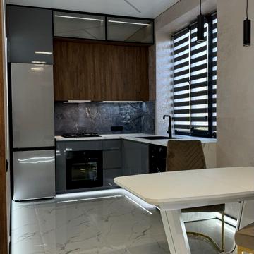 Степана Тільги вул. (Революційна), 8