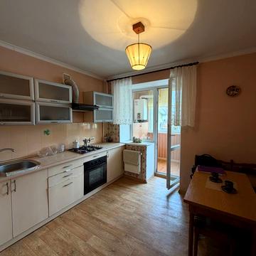 Ольги Кисілевської вул., 32