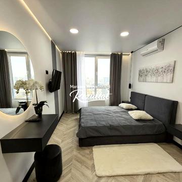 Дніпровська набережна вул., 17-К