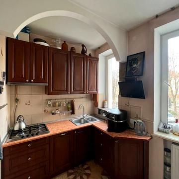 Стрийська вул., 76