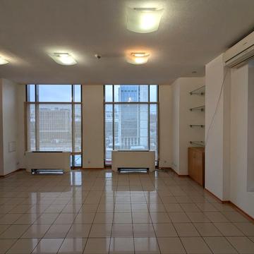 Велика Васильківська вул. (Червоноармійська), 72