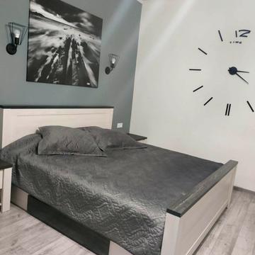 Данила Галицького пл., 14