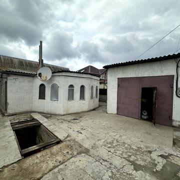 1-ша Ялтинська вул., 55