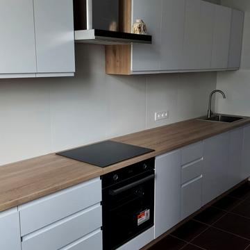 Воскресенська вул., 12-Б