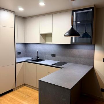 Олега Мудрака вул. (Генерала Наумова), 1-Б