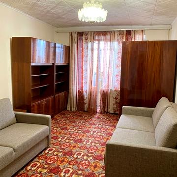 Сонячна вул., 9