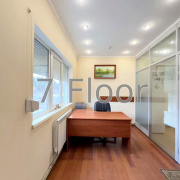 Радистів вул., 17