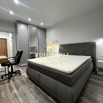 Всеволода Змієнка вул., 19