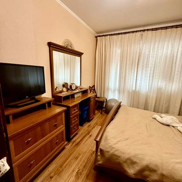 Олени Теліги вул., 51