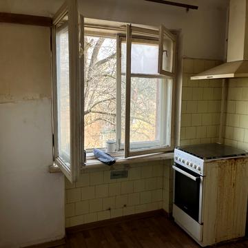 Митна вул., 14