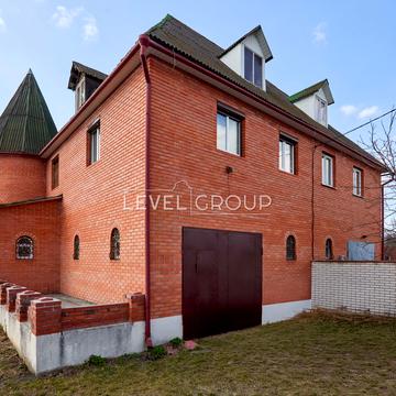 Сонячна вул., 17