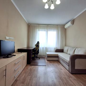 Милославська вул., 2