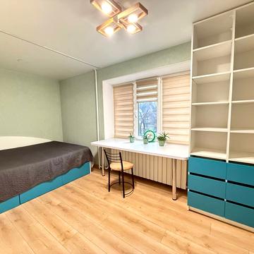 Білоцерківська вул., 1