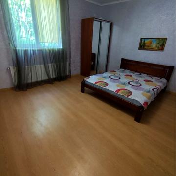 Вєтрова вул., 18