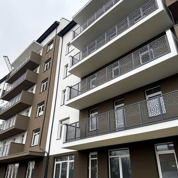 Галицька вул., (Будинок 1)