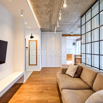 Салютна вул., 2к4