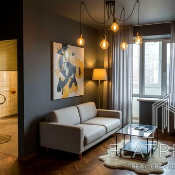 Миколи Міхновського бульв. (Дружби народів), 8