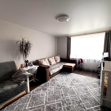 Золота вул. (), 18