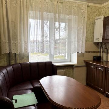 Степана Бандери вул., 40/1а