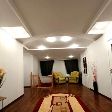 Університетська вул.