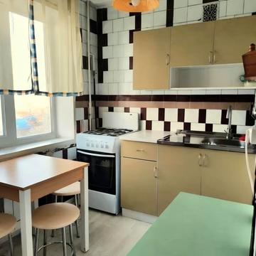 Героїв полку "Азов" вул. (Маршала Малиновського), 3