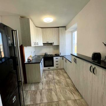 Михайла Грушевського вул., 62