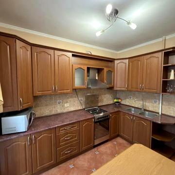 Івана Величковського вул., 58а