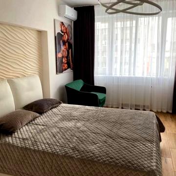 Берестейський просп. (Перемоги), 5-В