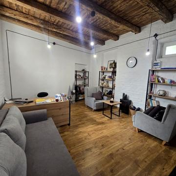 Миколи Гоголя вул., 10