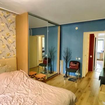 Героїв Крут вул. (Фурманова), 2