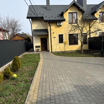 Лукяна Кобилиці вул., 40