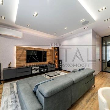 Саперне Поле вул., 5