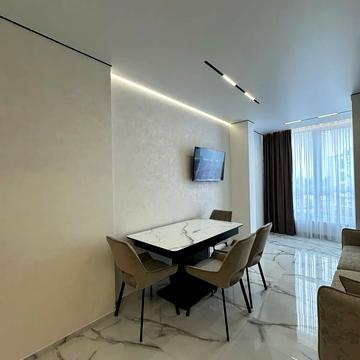 Гетьмана Мазепи вул., (Будинок 1)