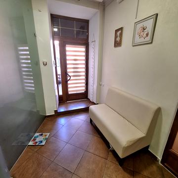 Гетьмана Мазепи вул., 5