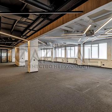 Золотоустівська вул., 3