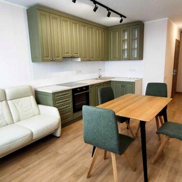 Михайла Максимовича вул. (Онуфрія Трутенка), (Будинок 1)