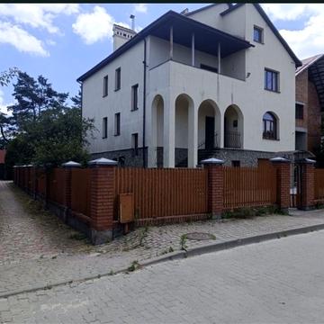 Арктична вул., 31