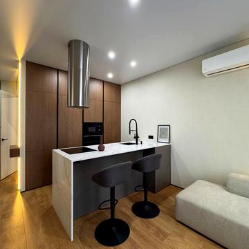 Набережна Перемоги вул., 128