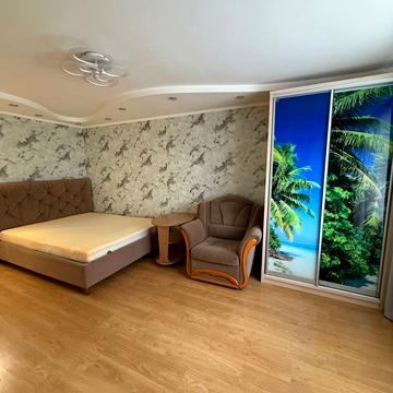 Дмитра Донцова вул. (Дмитра Донського), 6