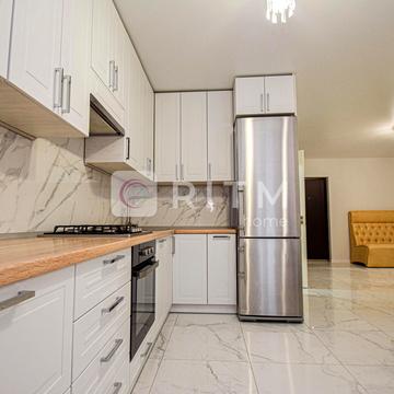 Київська вул., 9-Б