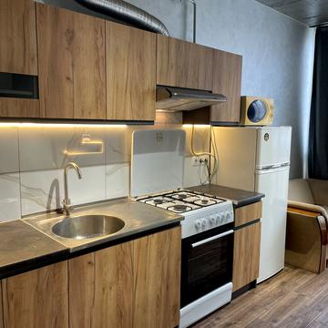 Петра Сагайдачного вул., 2